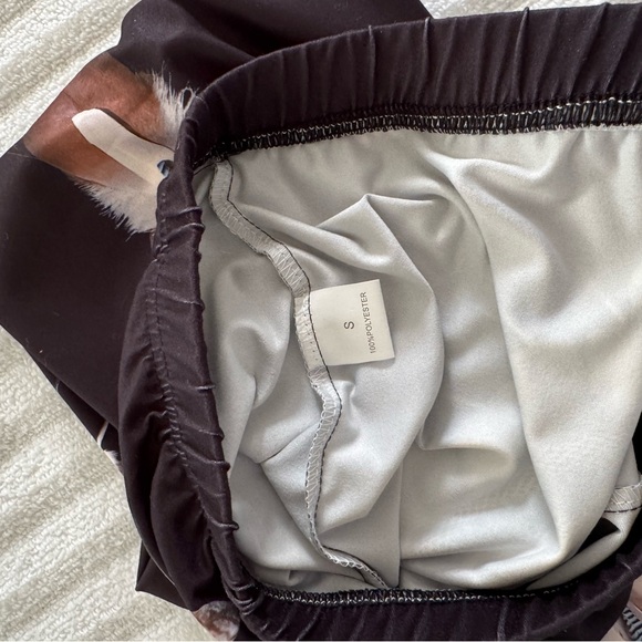 Sz S unbranded woman’s 3-D wolf, print, graphic pullover hoodie, and leggings - Picture 8 of 10